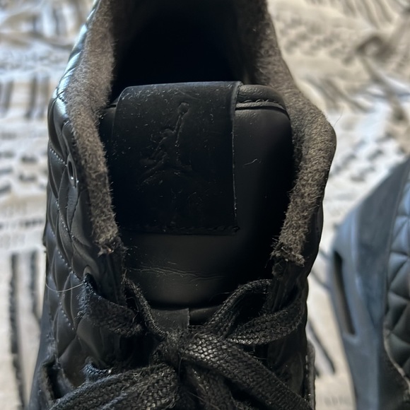 Jordan’s size 12 - Picture 5 of 6